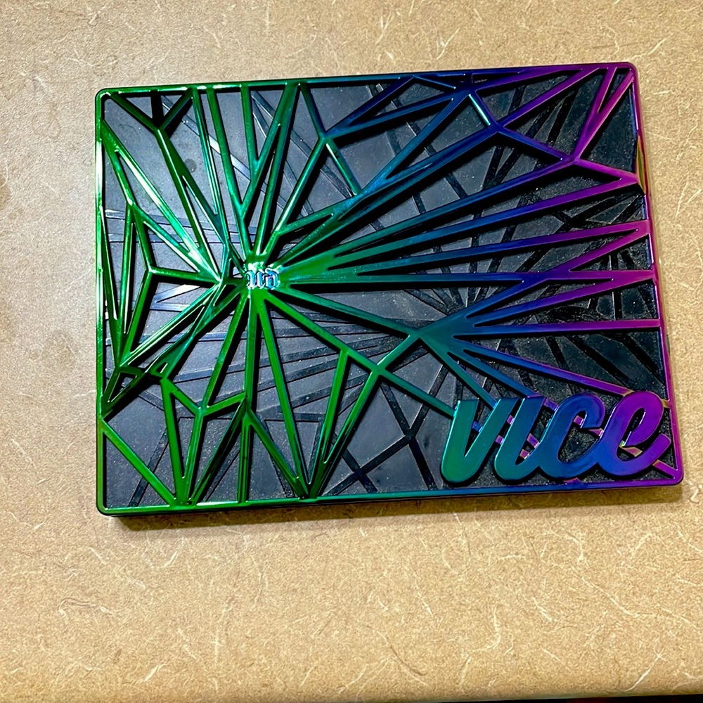 Urban Decay Vice Palette